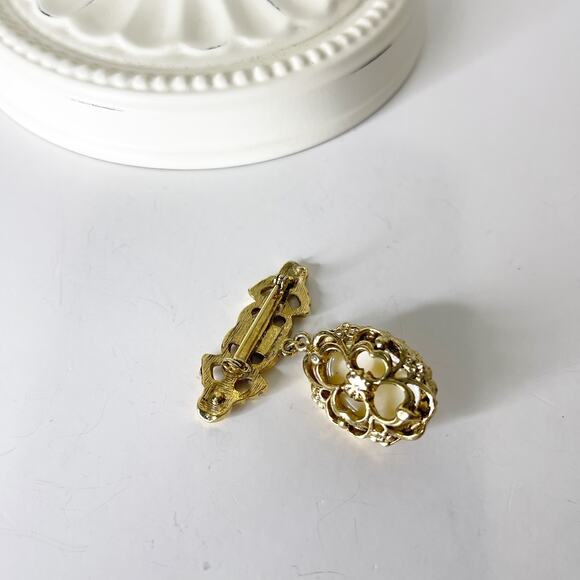 Vintage Avon Brooch Romantic Rhinestone Faux Pearl Gold tone Pin Victorian - Picture 7 of 16